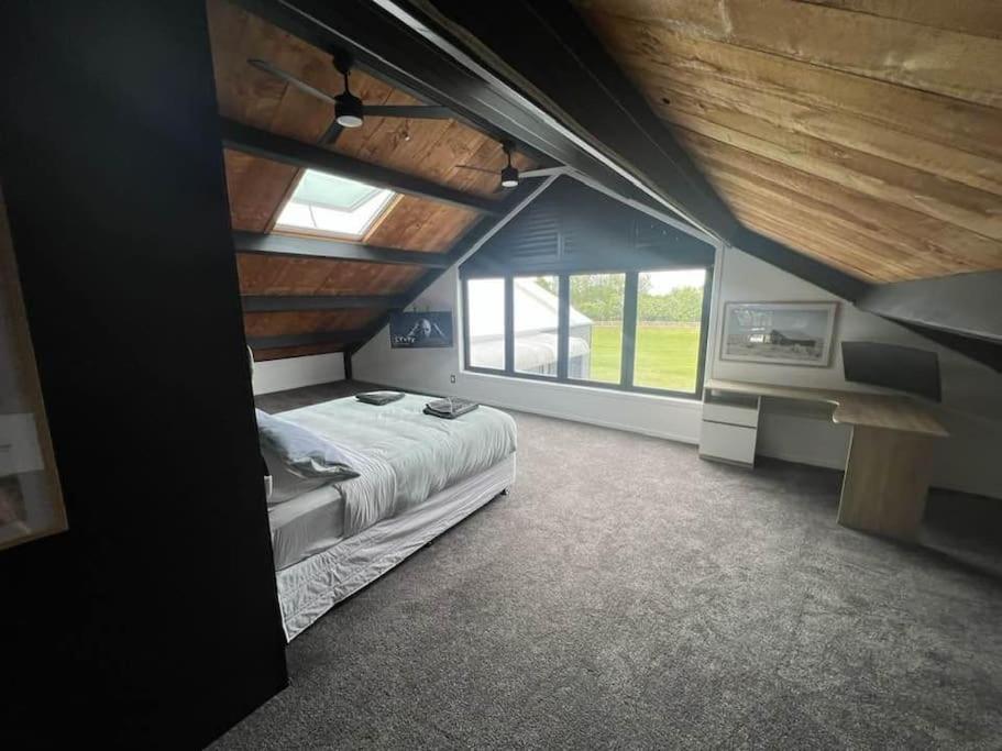 The Clubhouse Villa Hamilton Luaran gambar