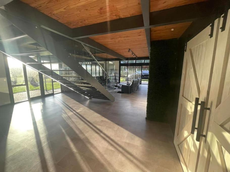The Clubhouse Villa Hamilton Luaran gambar
