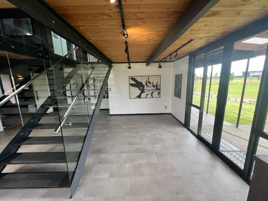 The Clubhouse Villa Hamilton Luaran gambar